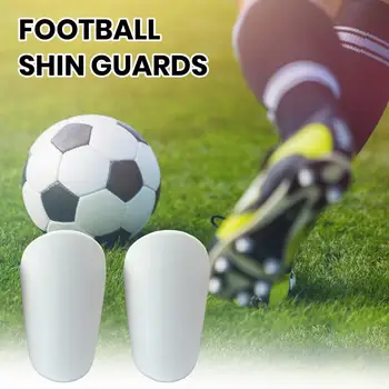 1 чифт леки мини футболни предпазители за пищяла Защитно оборудване Удобни гъвкави футболни предпазители за пищяла за мъже Жени Деца Момчета