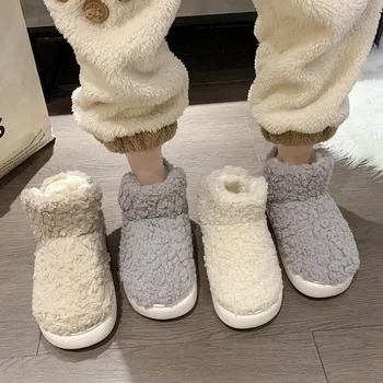 2024 Нови космати жени нехлъзгащи обувки топли плюшени зимни обувки меки женски вътрешни чехли с кожени ботуши на едро дропшипинг