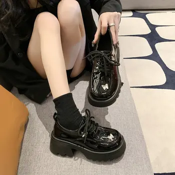 Designer Черни дантелени ежедневни обувки Дамски колеж стил корейски сладък лък украсени с дебел единствен английски стил основен стил